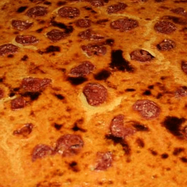 Pizza Bis fainè con salsiccia
