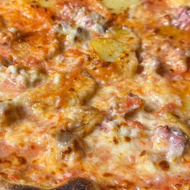 Pizza Bis salsiccia fresca e patate al forno